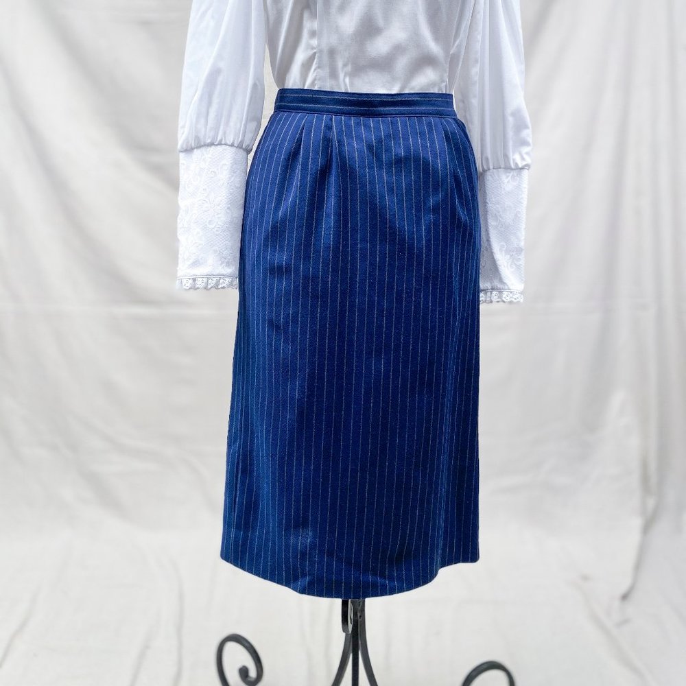 Pendleton Wool Pencil Skirt Size 2 or 26”, Vintage